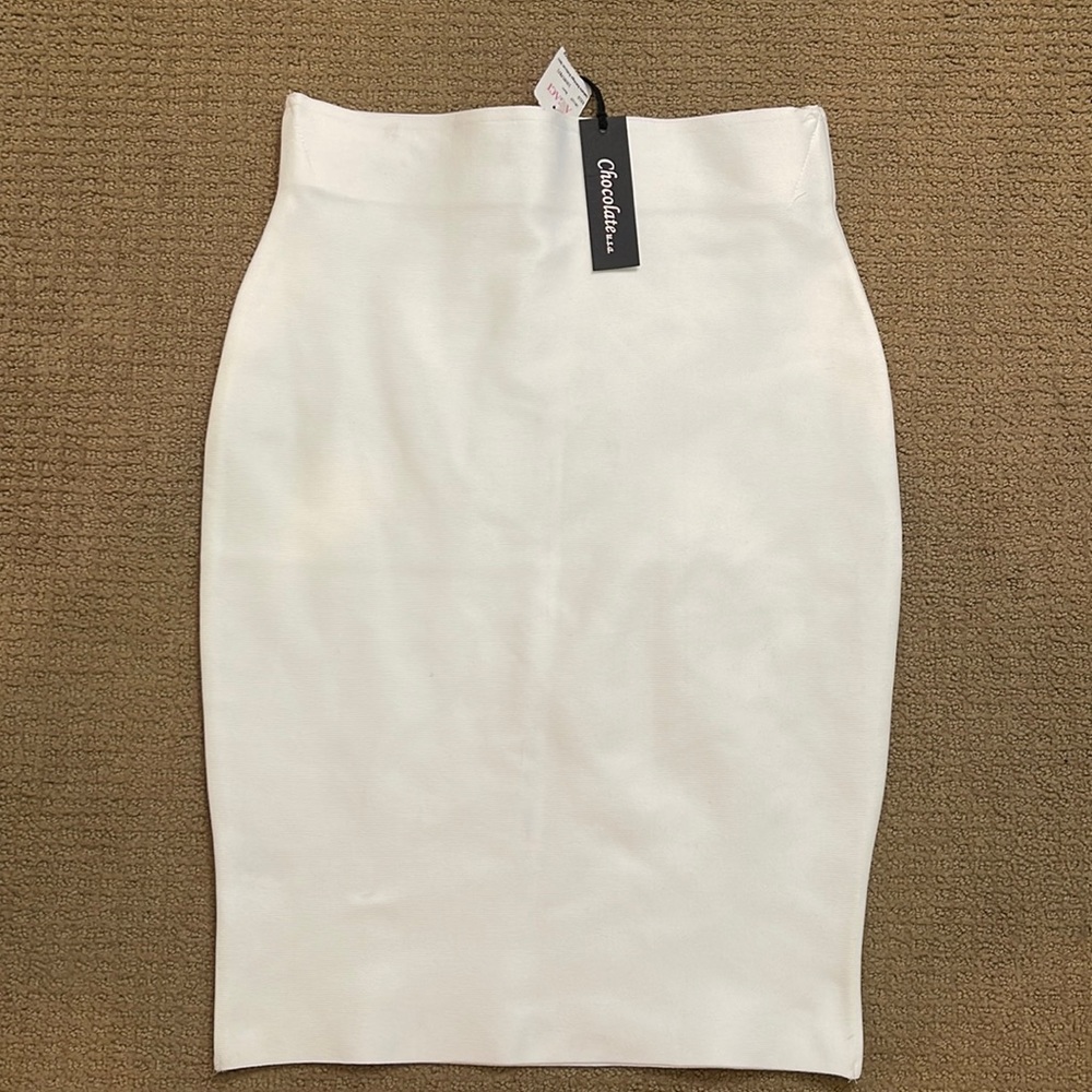 A’gaci bodycon stretch skirt white new with tags large